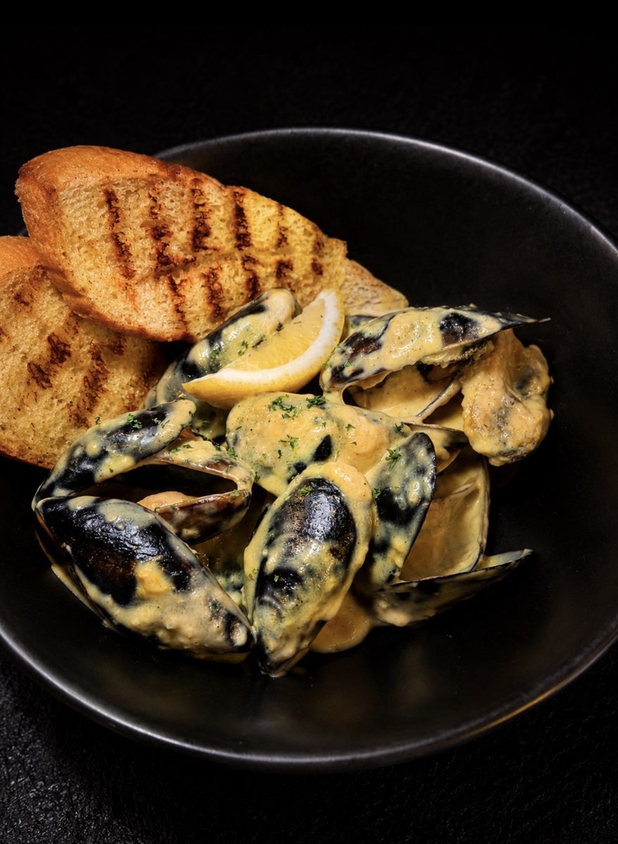 Black Mussels Mango